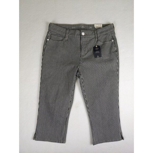 St. John's Bay Women's Jeans Size 8P Blue & White Striped Denim Capri - Picture 2 of 14